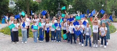 Mladi pevci v goriškem Ljudskem vrtu